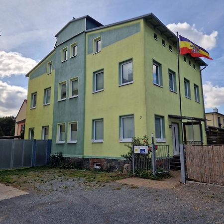 Familienfreundliche Fewo Mv Малхин Екстериор снимка